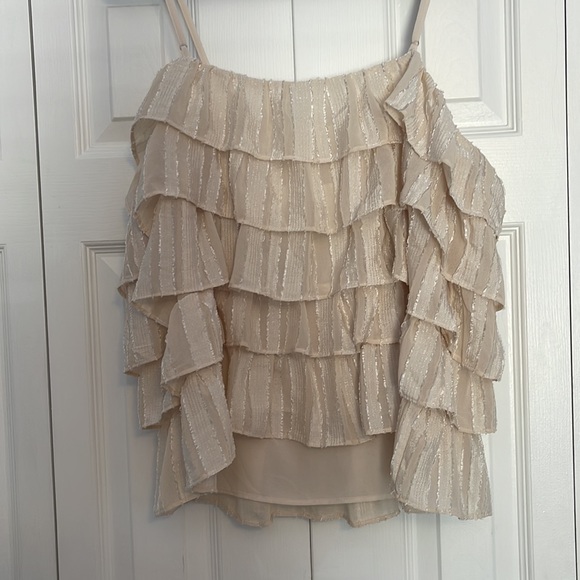 L Entro Ruffle Layered Tank - Picture 6 of 8